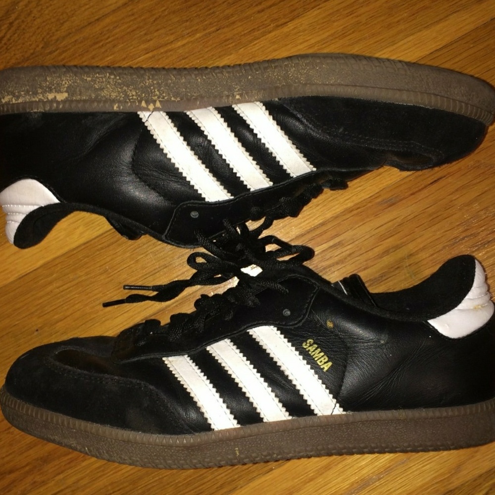 Black adidas samba